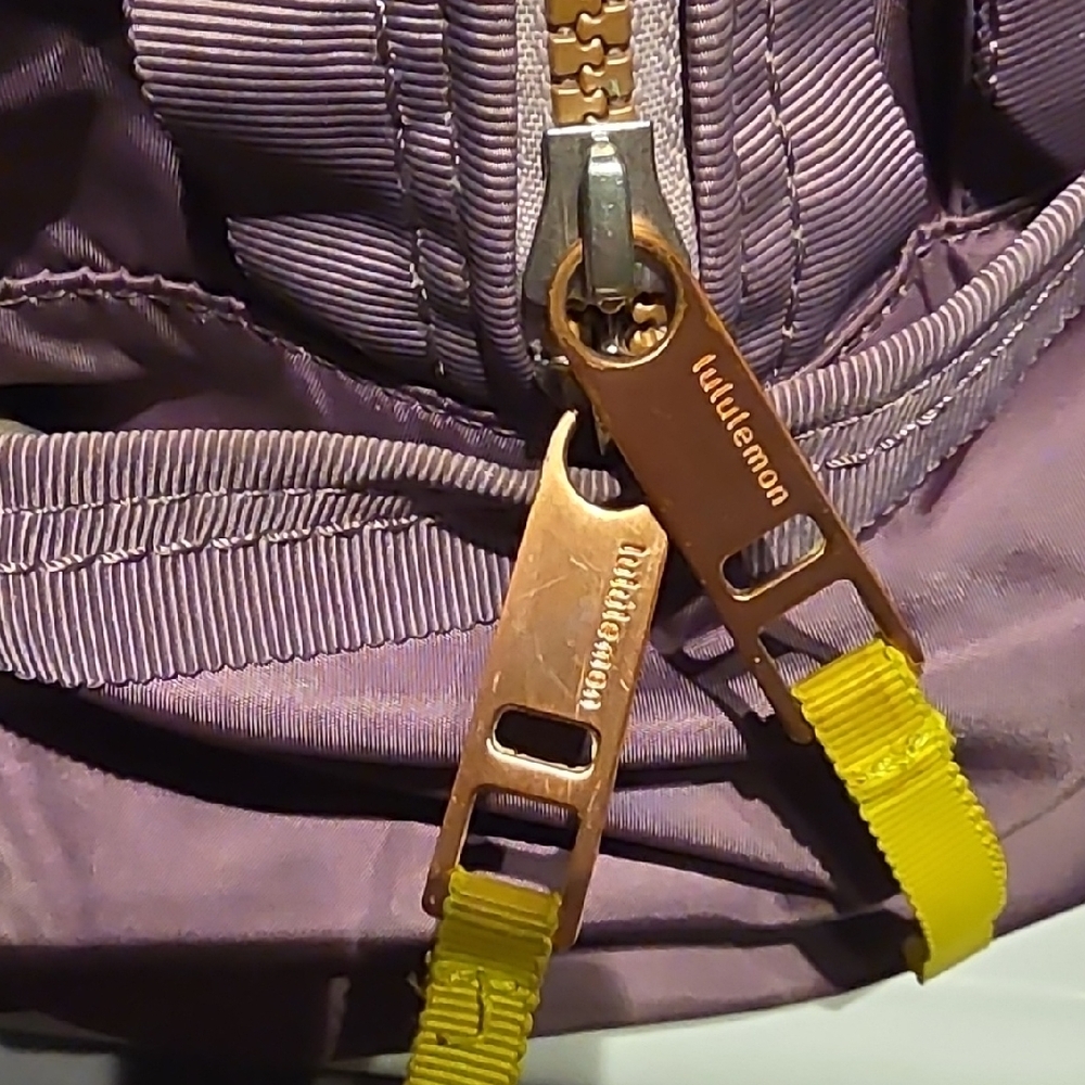 lululemon athletica Mauve Travel Bag - Picture 5 of 16